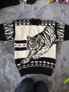 トラ柄 豹柄　ニットセーター 半袖 オーバーサイズ