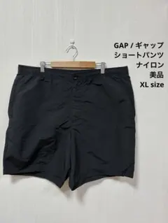 美品 GAP ギャップ ナイロンショートパンツ ハーフパンツ ブラック シンプルのサムネイル