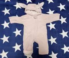 <ウサギの耳付きロンパース(西松屋)>