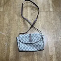 GUCCI GGプラス ショルダーバッグ
