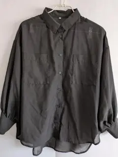ダークグレー シャツ Mサイズ