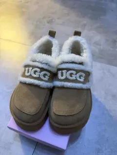 Ozwear UGGコラボ もこもこブーツ厚底スリッポンヒール+6cm
