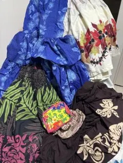 フラダンス スカート 花柄 黒・緑・ピンク　キャスター付きバックセット