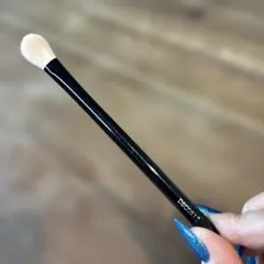 コスメデコルテ　コントゥアリングブラシのサムネイル