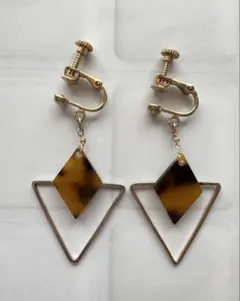 Item thumbnail for item 93bb5cd6-53b7-4d4a-9e75-c72cc412c9d5