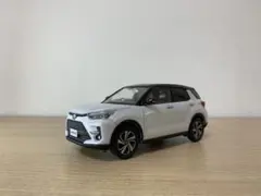 【非売品/送料込】カラーサンプル トヨタ ライズ ホワイト×ブラック 1/30のサムネイル