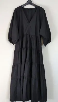 ZALA ポプリンパネルロングワンピース　ティアード　マキシ丈Vネック 黒　M