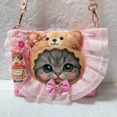 ねこちゃんビックフリルポーチ - メルカリ