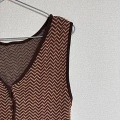 Niko and… ニットベスト Vネック