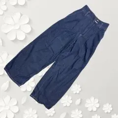 s完売品⭐️GU⭐️ライトデニム タックワイドパンツ ブルー ウエスト後ろゴム【S】