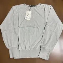 新品未使用品YECCA VECCA ミントVネックセーター フリーサイズ
