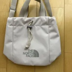 ノースフェイス　バケットバック　巾着ショルダーバッグ　アイボリー