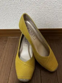 アカクラ新品パンプス半額以下のサムネイル