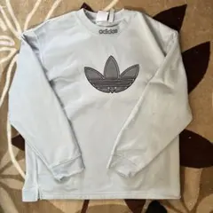 adidasの服