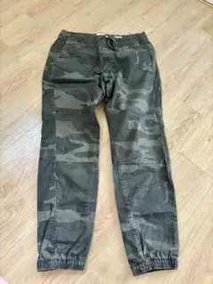 Abercrombie & Fitch カモフラ ジョガーパンツのサムネイル