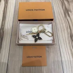 Item thumbnail for item 0a1ebfda-41e3-4db9-be53-b7878caf570a