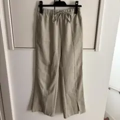 【GU】フロントスリットストレートパンツ　ベージュ　S イージーパンツ　リネン