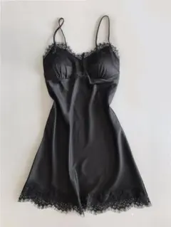 ベビードール&Tバックショーツ サテンの光沢あるツルっとした肌触り ブラック L