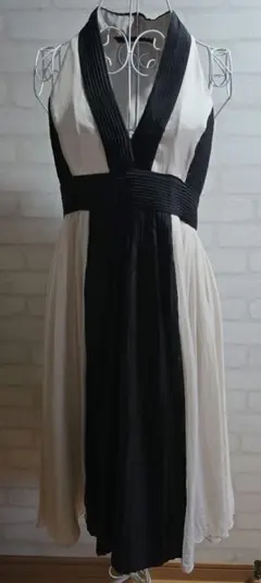 ZARA WOMAN ノースリーブワンピース　S