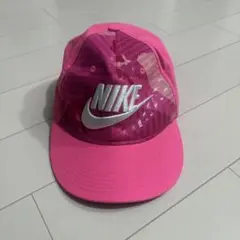 Nike ピンクキャップ ロゴ刺繍