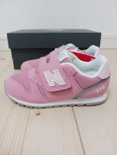 New Balance 373 ピンク スニーカー　15.5㎝