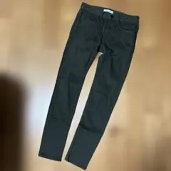 GU ワンダーシェイプ スキニーパンツ　28