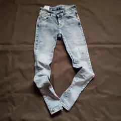 DIESEL　スキニーデニム　２４