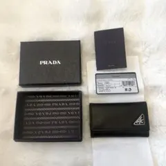 PRADA サフィアーノ　キーケース