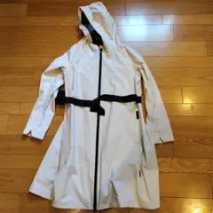 専用HERNO Laminar コート　GORE-TEX ４２ライトグレーのサムネイル