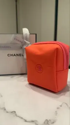 CHANEL オレンジ ポーチ 新品未使用