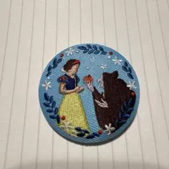 ディズニー刺繍缶バッチ　白雪姫