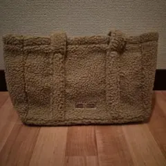 intimissimi　インティミッシミ　ボア トートバッグ