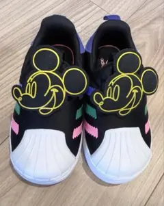 新品未使用　ミッキーadidasコラボ　スニーカー13.0cm