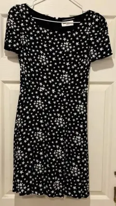 美品　SAINT LAURENT 星柄 半袖ミニワンピースのサムネイル