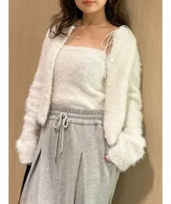 FRAY ID（フレイ アイディー）フェザーラメニットアンサンブルホワイト