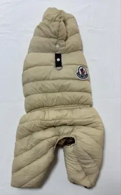 【試着のみ・美品】犬用ダウンジャケット ベージュのサムネイル