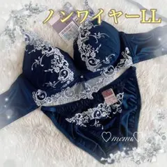 【ノンワイヤーLL】ブラショーツセット❤️️ネイビー ホワイトフラワー刺繍✩️️6604