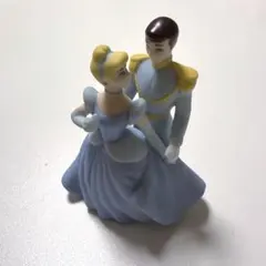 ディズニー シンデレラ＆王子様 陶器製 - メルカリ