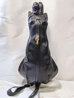 CHIGRACCI 猫型レザーバック　本革