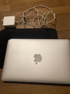 MacBook Air (11-inch, Early 2015) 充電器付き