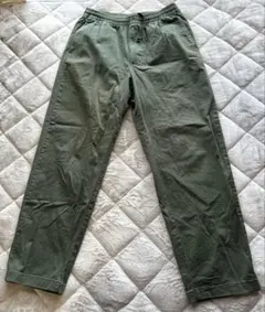 ユニクロ(UNIQLO)コットンリラックスアンクルパンツ