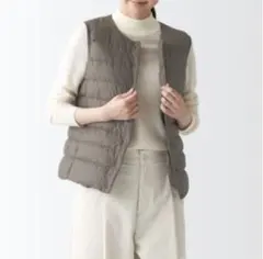 Sサイズ⭐️無印良品 軽量ポケッタブルダウンベスト グレイッシュブラウン