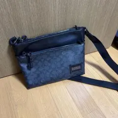 ブラックCOACH ショルダーバッグ 合成皮革C