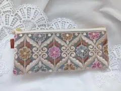 大人可愛い インド刺繍×ヌビ フラットポーチ ハンドメイド（A438）