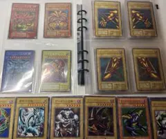 遊戯王OCG 初期・2期 まとめ売り 青眼の白龍 ブラック・マジシャン 三