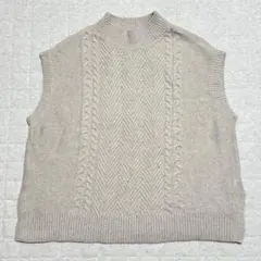 アフタヌーンティー ケーブルニット ベスト 春服のサムネイル