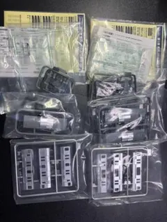 鉄コレポケット E235系 先頭×2&中間車×2 計4両 F編成相当 - メルカリ