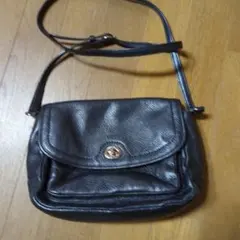 コーチのショルダー