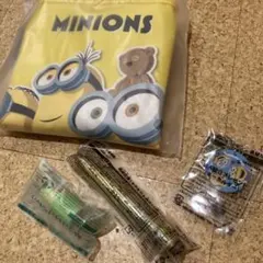 チャレンジ　ミニオンポーチとキーホルダーセット