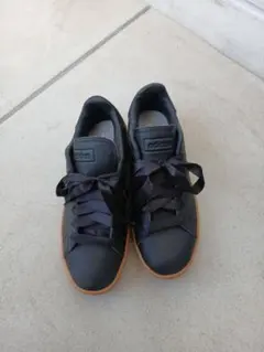 adidas スニーカー ブラック